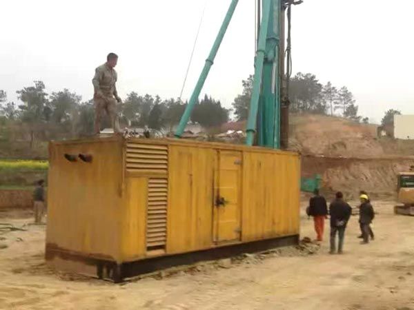 银州如何判断水冷式机油散热器密封件是否需要更换？
